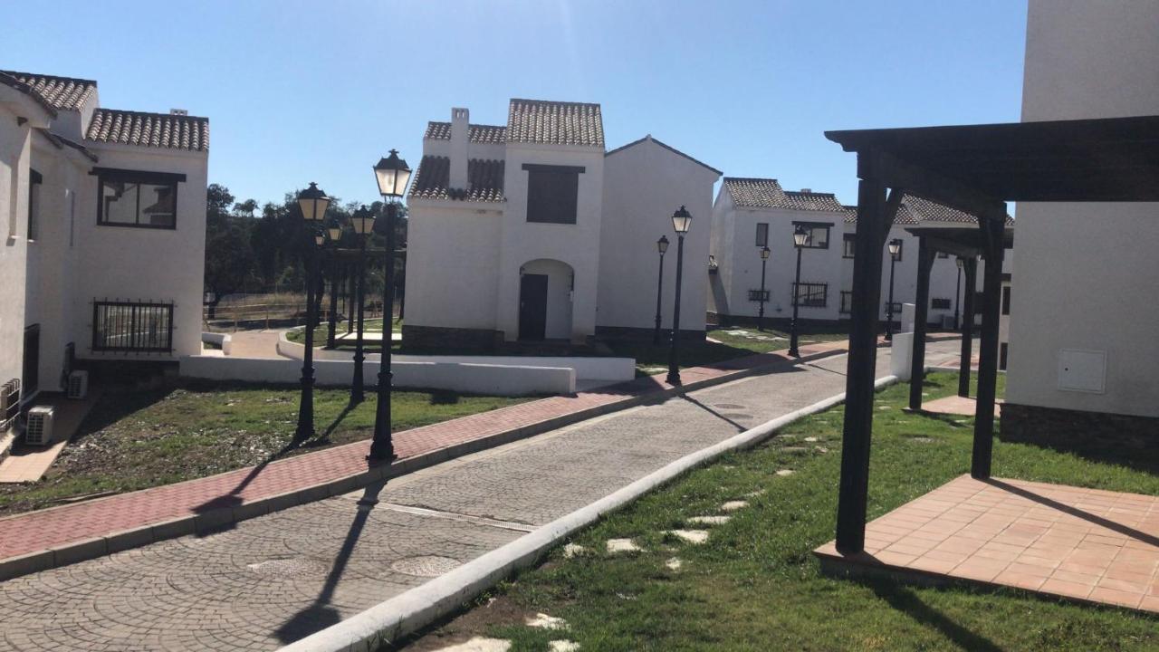 Sierra El Retiro Villa Seville Luaran gambar